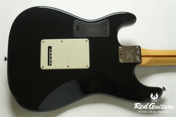 American Deluxe Stratocaster Plus HSS - Mystic Black